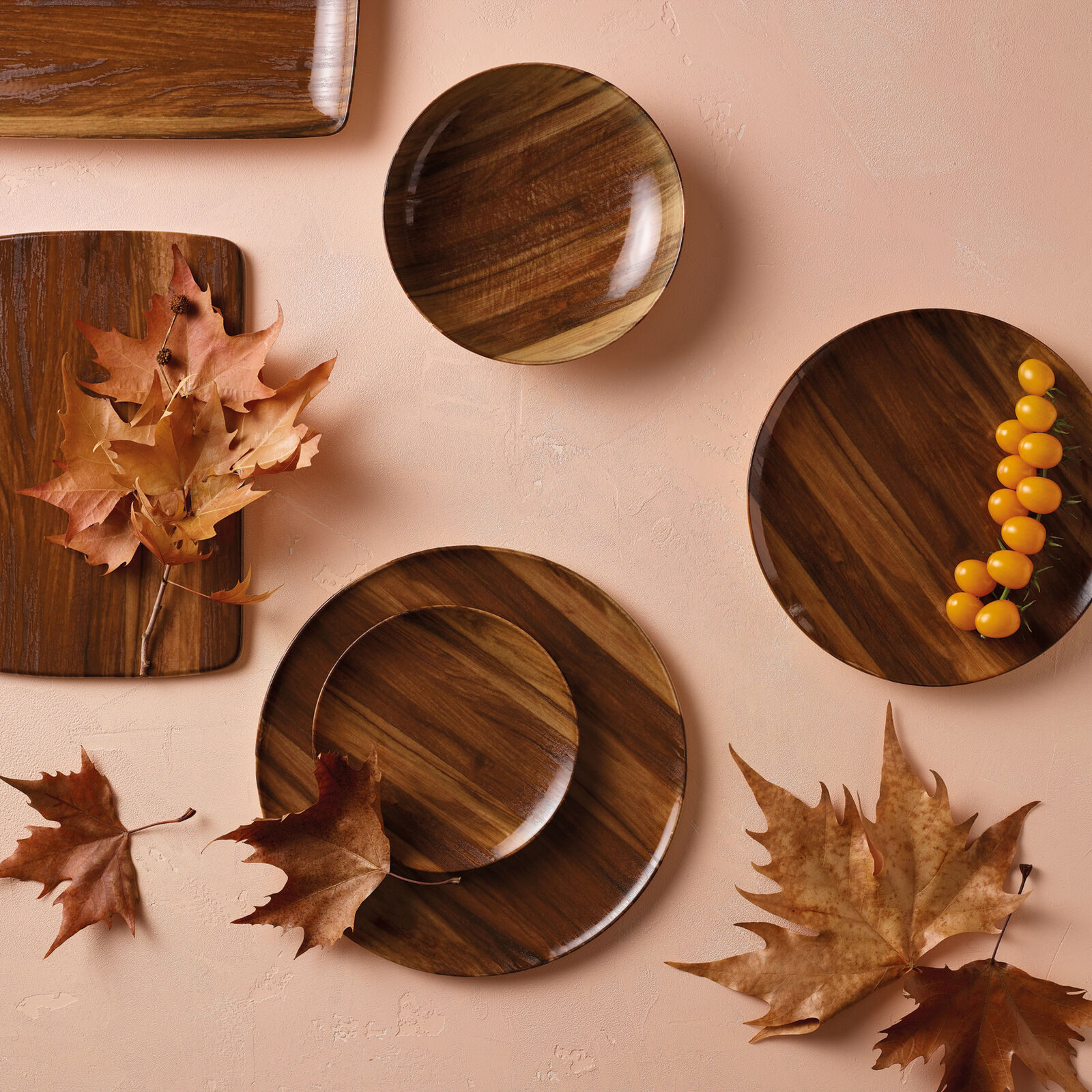 Piatto piano  image number null