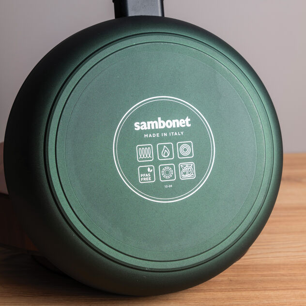 Set Salvaspazio con 3 padelle antiaderenti image number 6