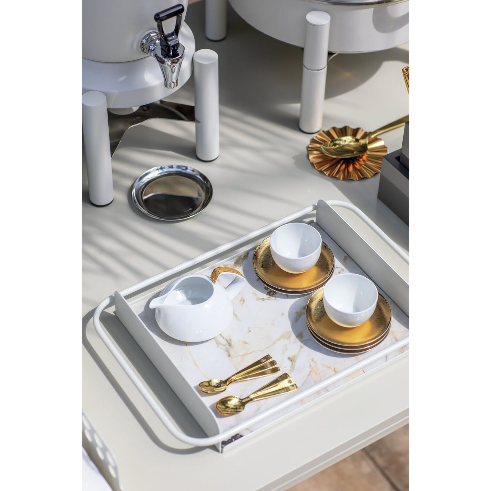 Insert for tray image number null