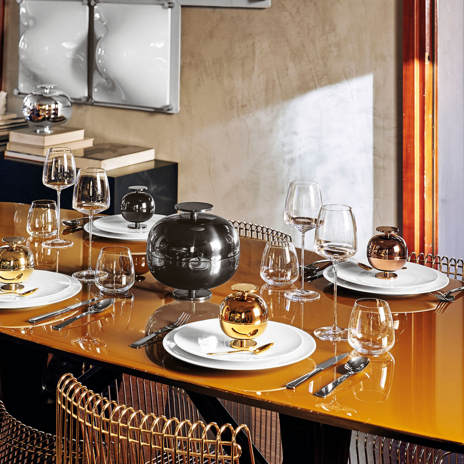 Centerpiece  image number null