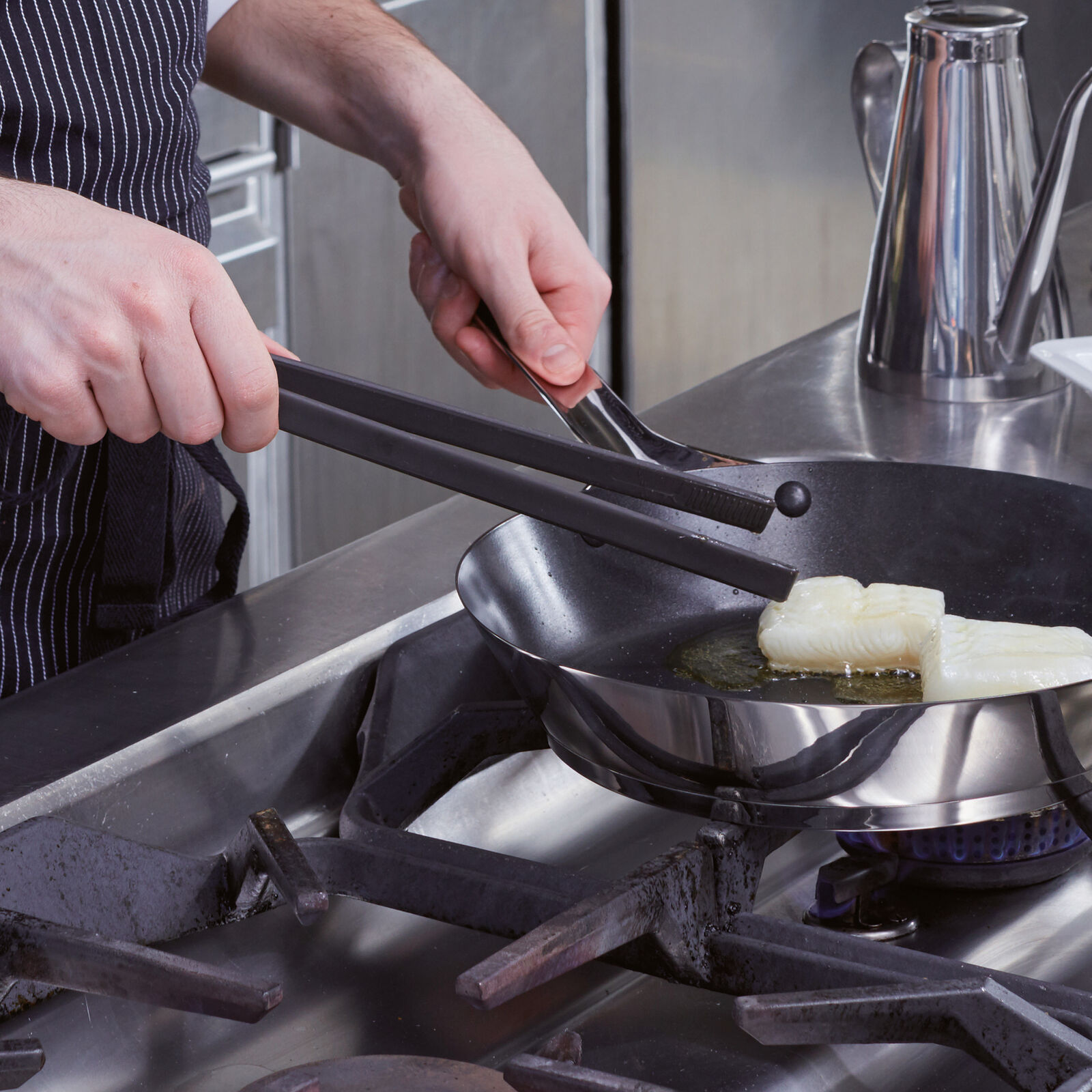 Pince cuisine  image number null