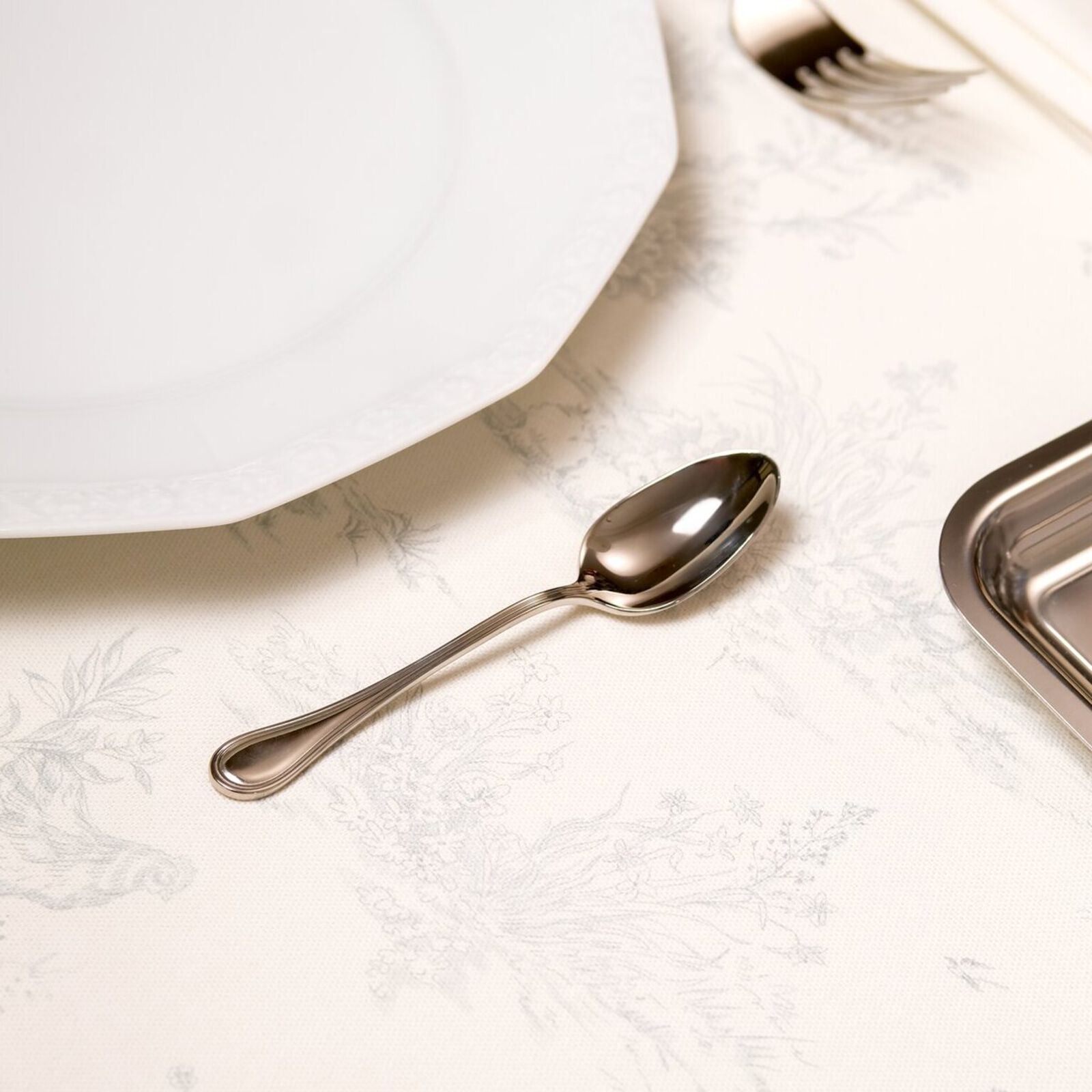 Servizio tavola 24 posate  image number null