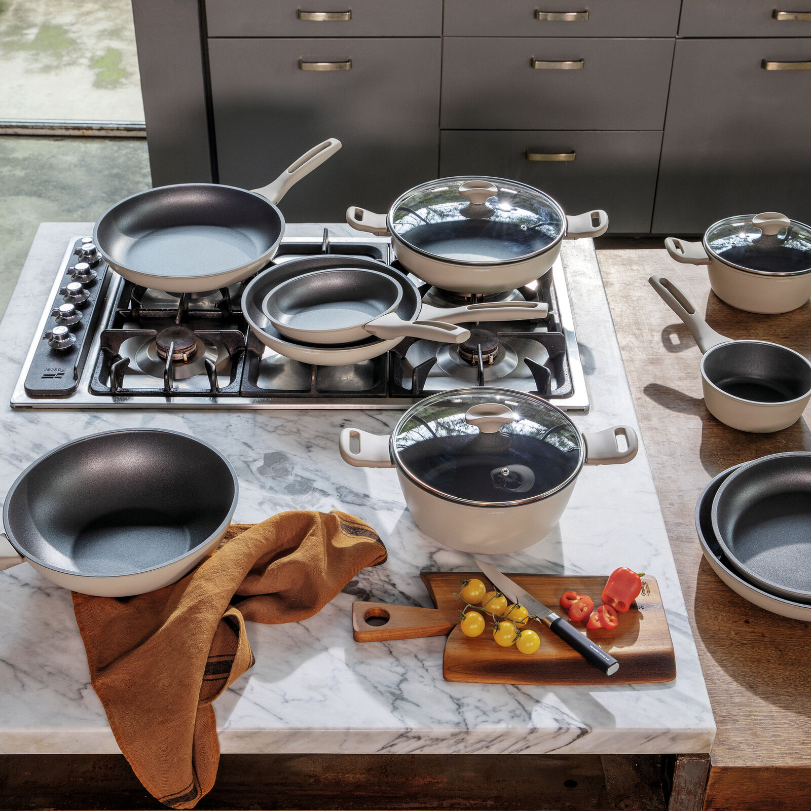 Casseruola alta 1 manico  image number null