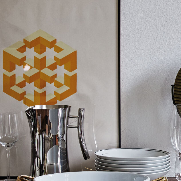 Jug with ice guard  image number 1