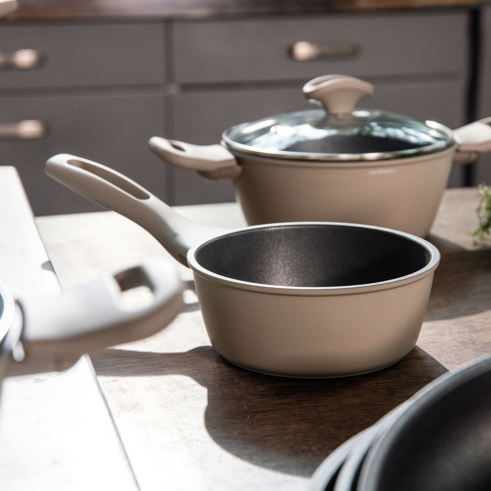 Casseruola alta 1 manico  image number null