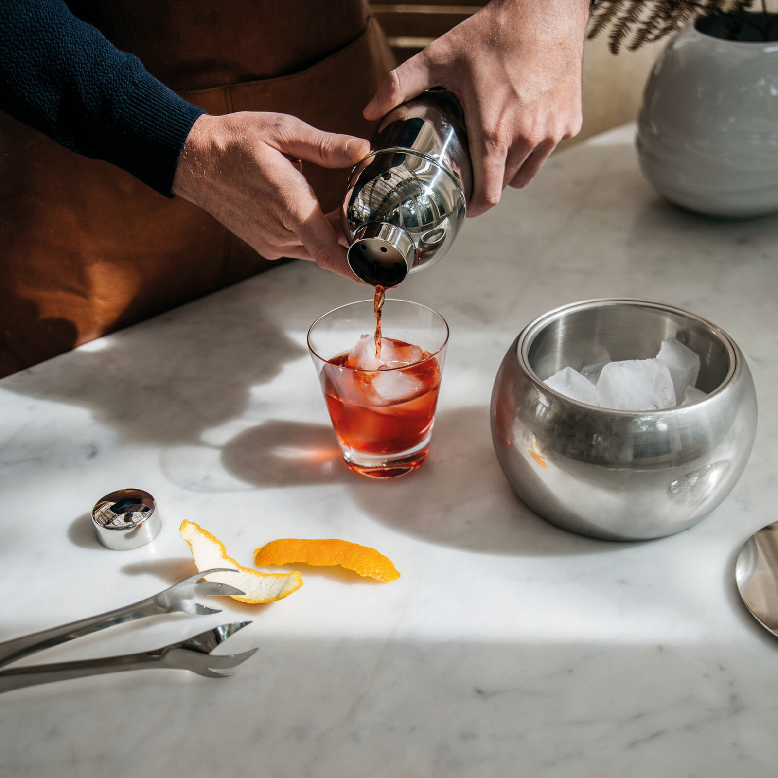 Shaker  image number null