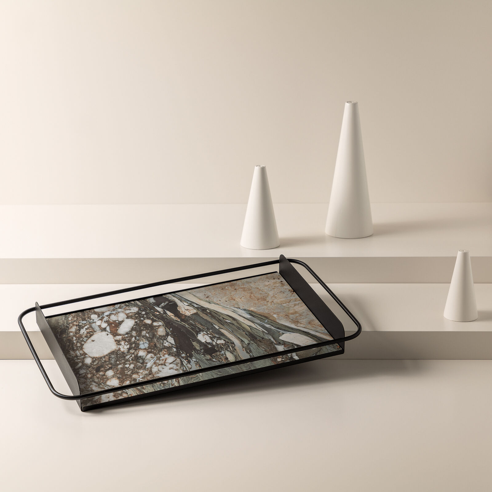 Big tray with stoneware insert image number null