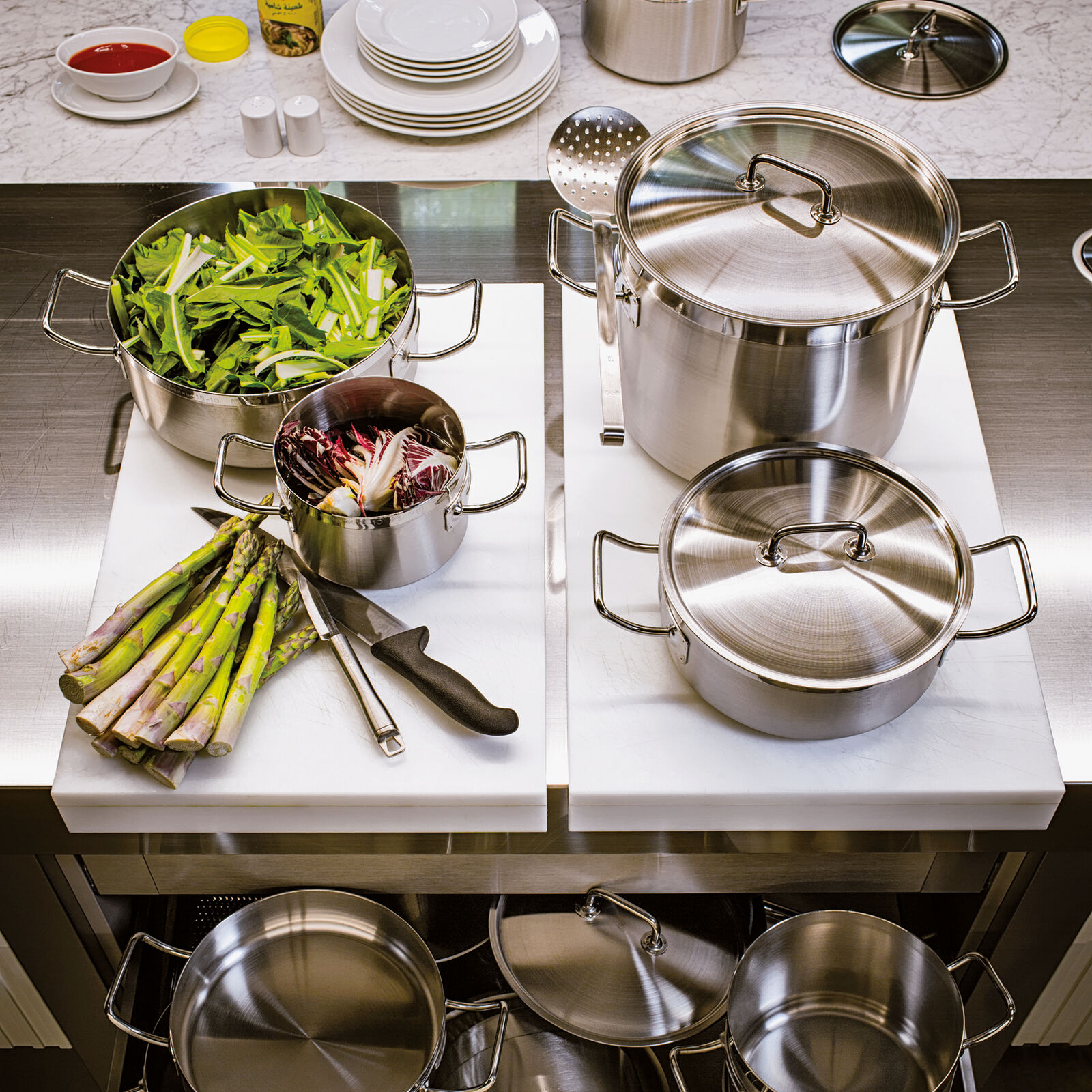 Sauce pan  image number null