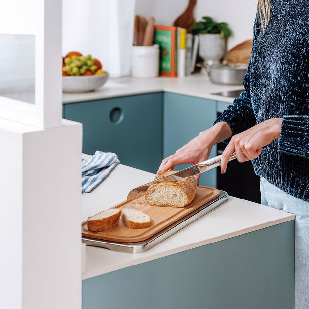 Vassoio con tagliere  image number 3