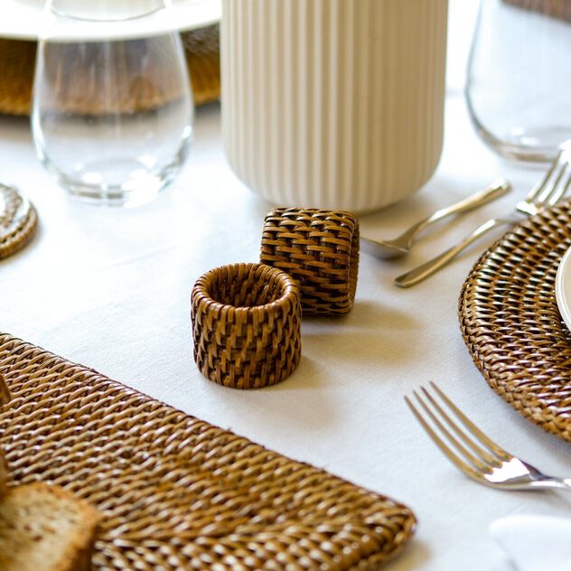 Napkin ring  image number 6